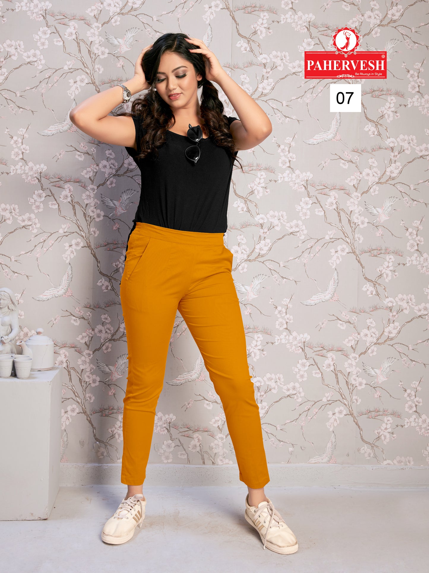 Mustered Cotton Lycra Pants