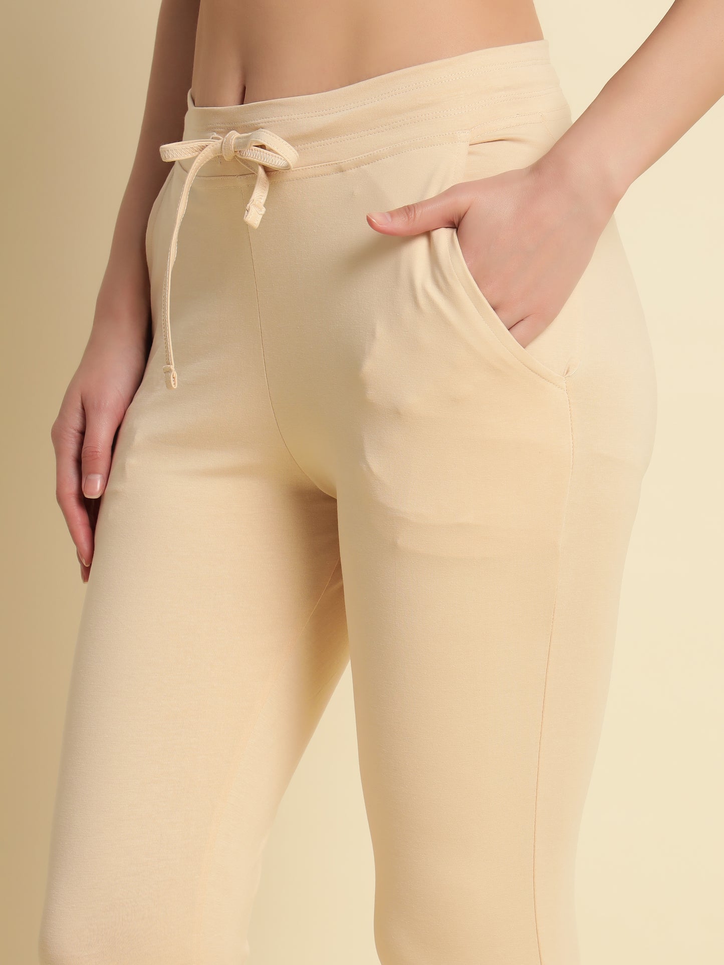 Ivory 4-Way Stretchable Pant