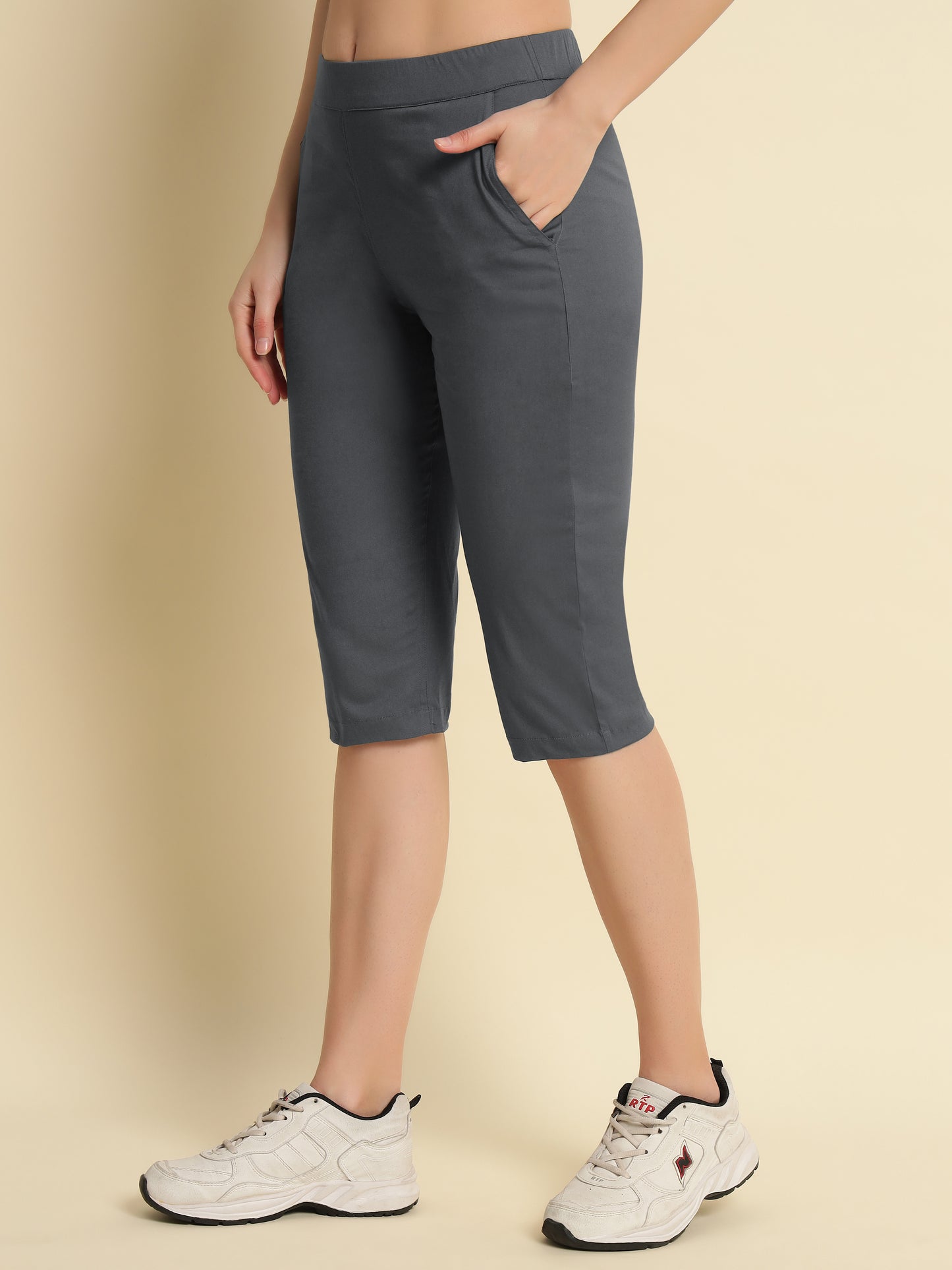 Gray Cotton lycra Capri