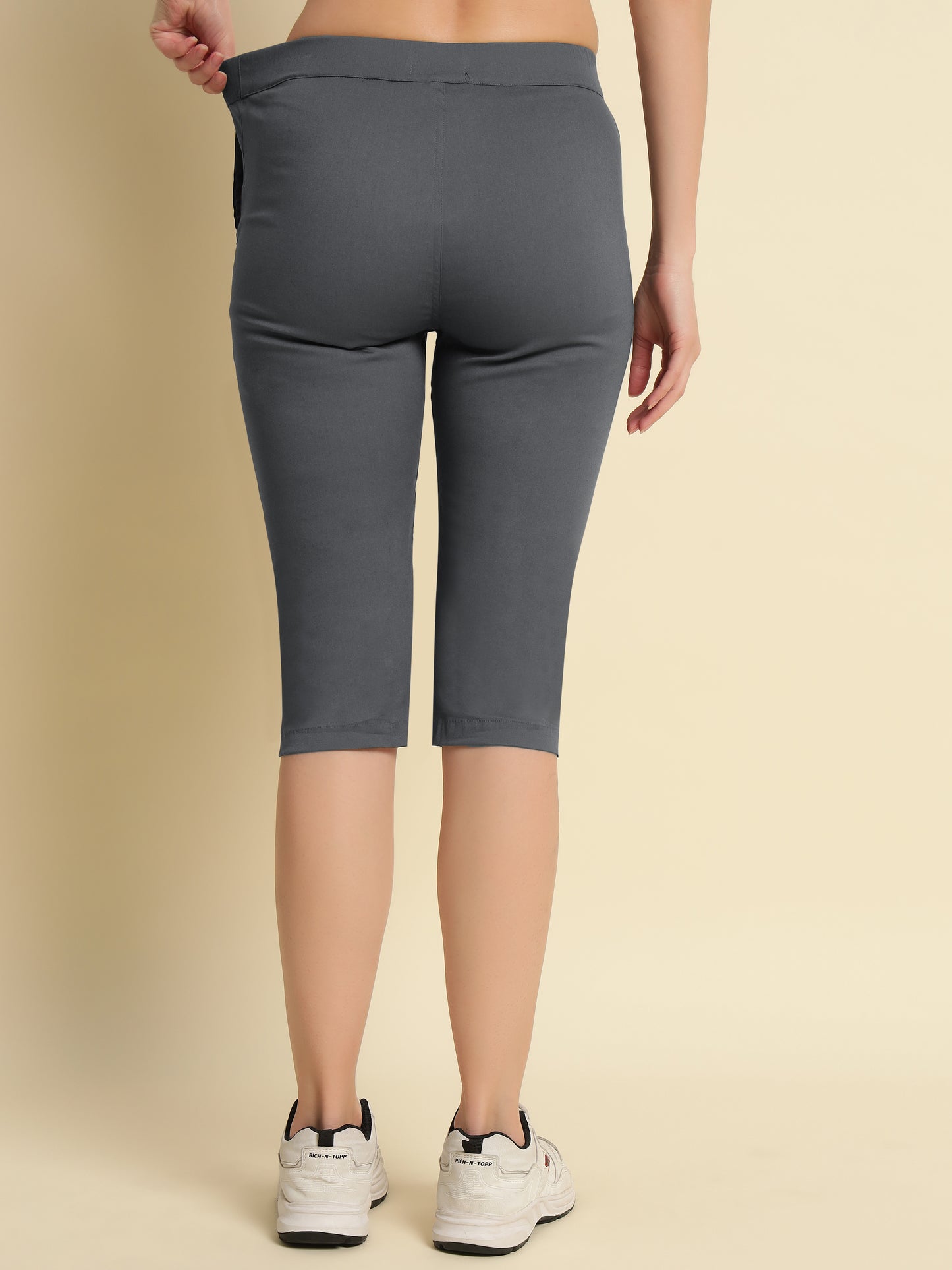 Gray Cotton lycra Capri